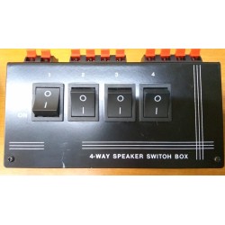 DIFETTO ESTETICO Commutatore audio per casse acustiche 1 ingresso 4 uscite Potenza max 200W